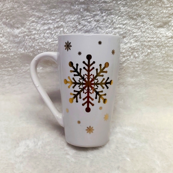 California Pantry Other - Gold metallic snowflake coffee mug